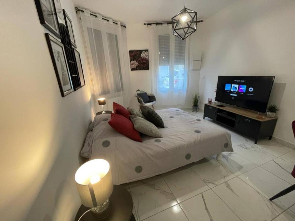 Le Dolce Vita - Centre Historique, Proche Toutes Commodites, Stationnement Aise, Wifi-Netflix Niort Exterior photo
